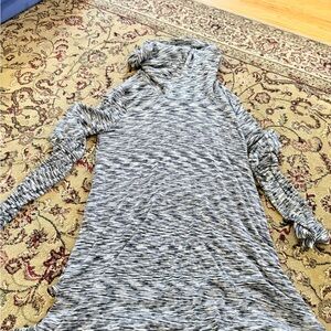 Cable & Gauge Black and White top